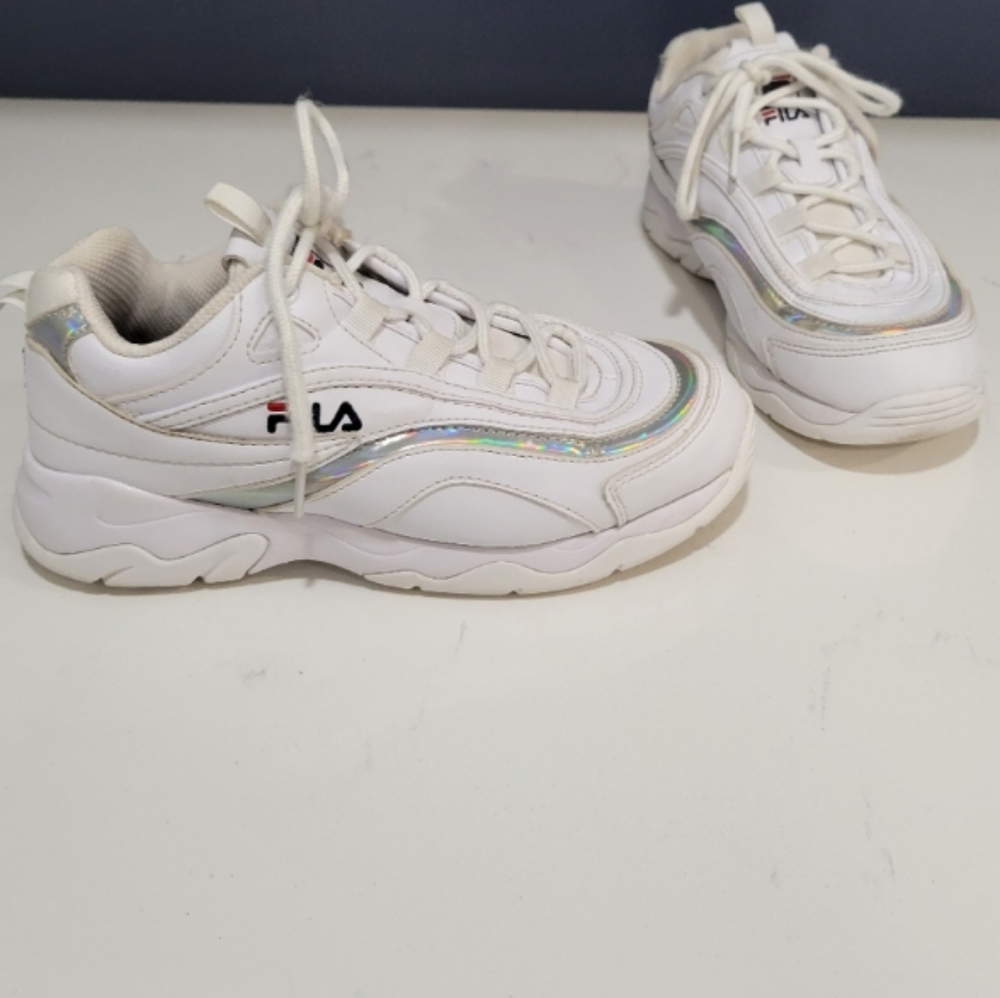 Fila Ray White with holographic stripe casual shoe sneakers Size 10